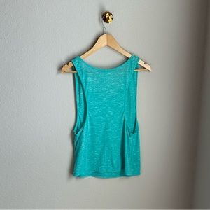 Alo blue cropped workout tank, size small